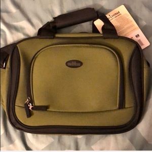 NWT soft sided laptop utility bag